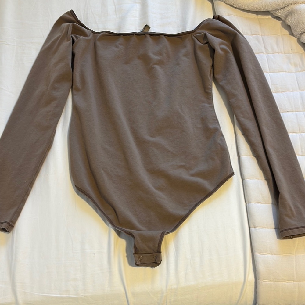 Skims Cotton Jersey Off the Shoulder Bodysuit